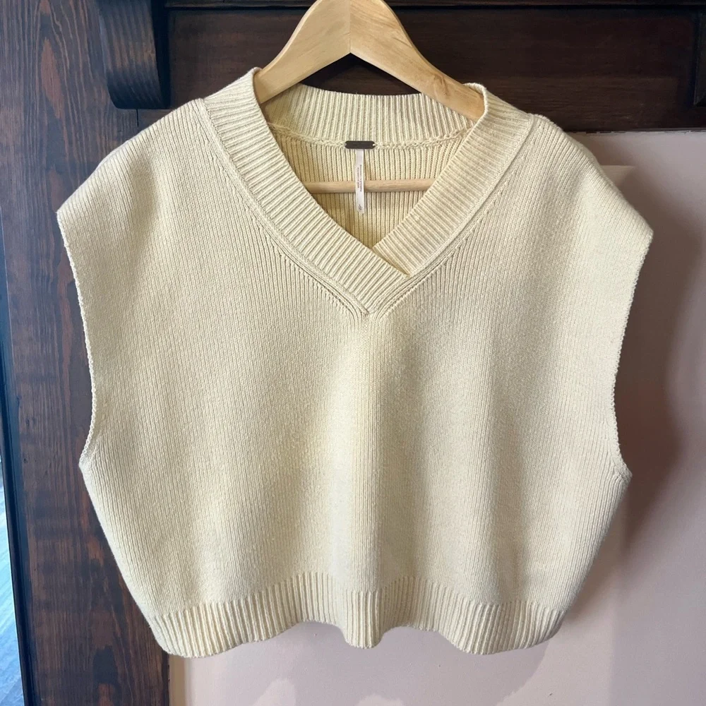 Free People Cream Oversized Sweater Vest V Neck Chunky Knit Boho L - Picture 8 of 11